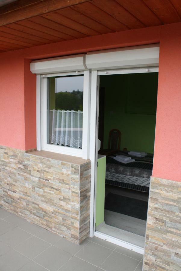 Kedvenc Vendégház Miskolc Exterior foto